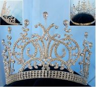 Corona para Reina Silver large Leaey-Spray 1905 English